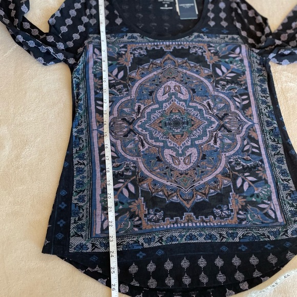 Lucky Brand Scoop Neck Lightweight Top - Size S - Picture 6 of 10